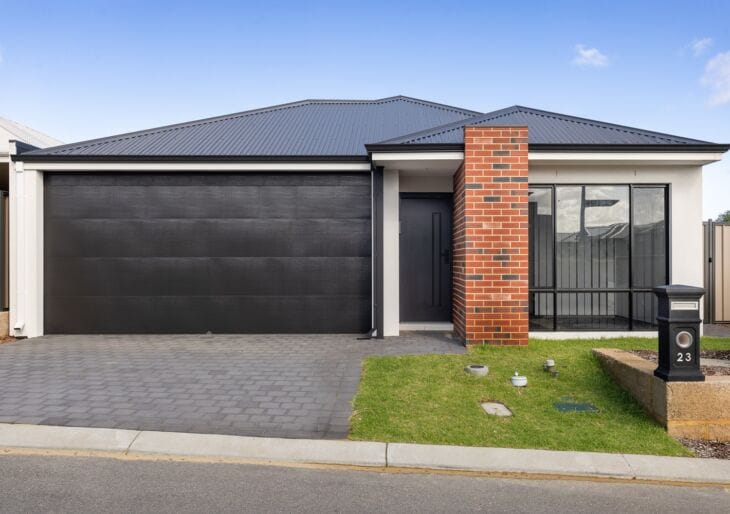 23 Kaolin Lane_1 - Australind Investment home Kidron front view